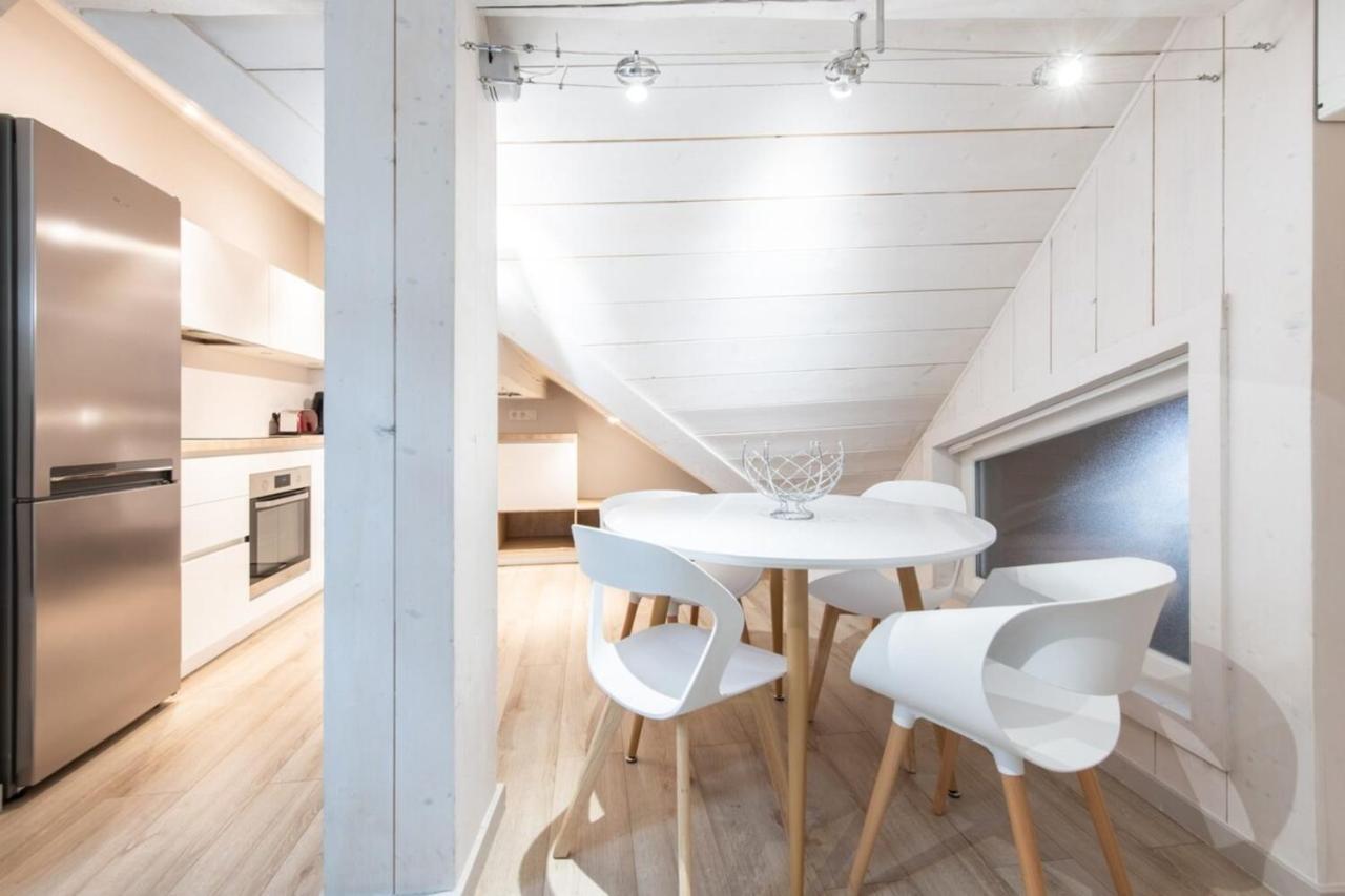 K2 Annecy Rent Lodge Duplex De Deux Chambres Doubles Entierement Renove Exterior photo